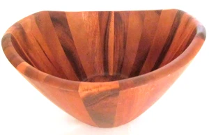 WOODEN SALAD / FRUIT BOWL BY LIPPER INT'L BEAUTIFUL COLORS  11" DIAMETER UNUSED - Picture 1 of 4