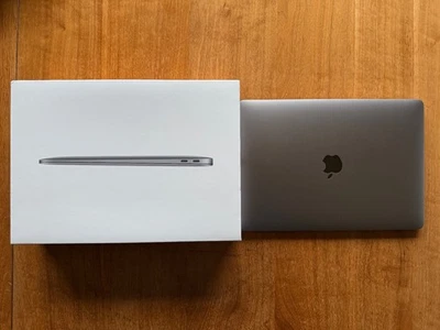 MacBook Air M1 – 16 GB RAM – 1 TB SSD – 8-Core CPU & 8-Core GPU - Bild 1 von 4