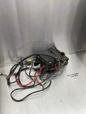 96 97 98 Arctic Cat Tigershark 770 MONTE CARLO CAJA ELÉCTRICA BOBINA VOLTAJE REG Foto 1 de 4