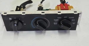 2002 Grand Marquis GS A/C Heater Temperature Climate Control - Picture 1 of 2