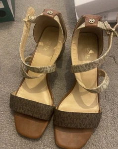 Michael Kors Sandals - Picture 1 of 3
