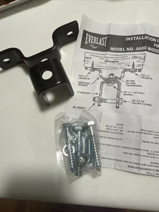 EVERLAST Wood Beam Heavy Bag Hanger Holds Up to 100 lbs, model 4680 - Picture 1 of 3