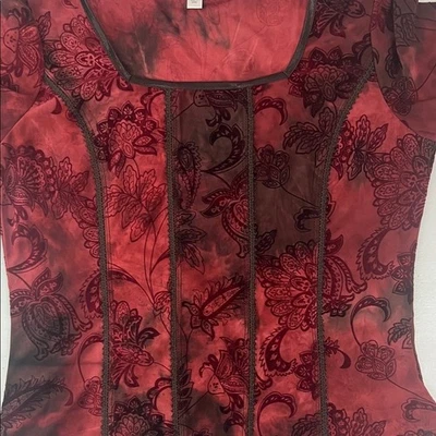 Dress Barn Red Floral Velvet Burnout Festival Dark Fairy Whimsigoth Top Size L - Image 1 of 4