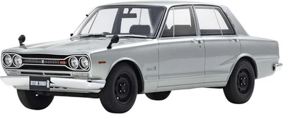 samurai 1/18 Nissan Skyline 2000GT-R PGC10 Silver KSR18050S - Image 1 of 4