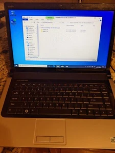 Dell Studio 1555 15,6" FOR PARTS NO OPERATING SYSTEM Missing Parts GETESTET - Bild 1 von 10