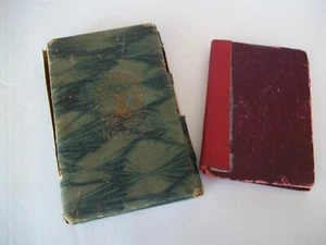 Antiguo Juego de Estuche de Agujas Fechado 1900 1914 Juego de 2 Rojo y Verde Checoslovaquia - Imagen 1 de 10