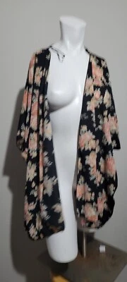 Cárdigan Poesía Grande Frente Abierto Flor Ligero Foto 1 de 4