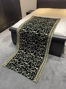 Green Embroidered Velvet Shawl | Bridal Shawl | Wedding Shawl | Wedding Gift - Picture 1 of 8