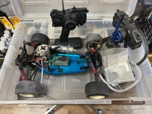 Team Associated Radio Controlled RC RC10 GT 2wd 1/10 Nitro Truggy Project car - Picture 1 of 7