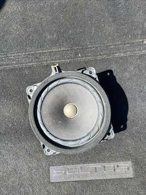 ALTAVOZ DEPORTIVO HYUNDAI SANTA FE 2013-2017 PUERTA TRASERA O DELANTERA IZQUIERDA O DERECHA OEM Foto 1 de 3