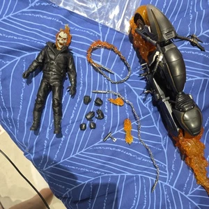Mezco One:12 Ghost Rider & Hell Cycle Deluxe Set *lose, Pls Beschreibung lesen* - Bild 1 von 2