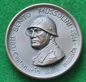 MEDAGLIA 1883-1983 COMMEMORATIVA NASCITA DUCE BENITO MUSSOLINI DOVIA PREDAPPIO - Picture 1 of 17