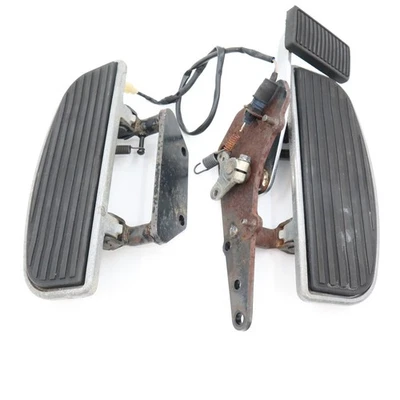 96-00 1998 Kawasaki Vulcan 1500 правый левый задний комплект подножки водителя D60 - Изображение 1 из 4