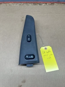 02-07 Ford Super Duty 2C3T-14A563-AA Passenger Window Switch W/ Bezel Grey OEM - Picture 1 of 6