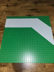 Lego Plates Baseplate with angled sidewalk 32x32 used Cleaned! Free Shipping! - Picture 1 of 1