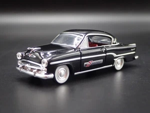 1954 54 DODGE Coronet Nero 1/64 Scala da Collezione Diorama Modellino Auto - Foto 1 di 8