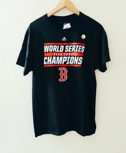 Majestic Boston Red Sox 2018 World Series Champions Signature Roster T-Shirt M - Bild 1 von 4