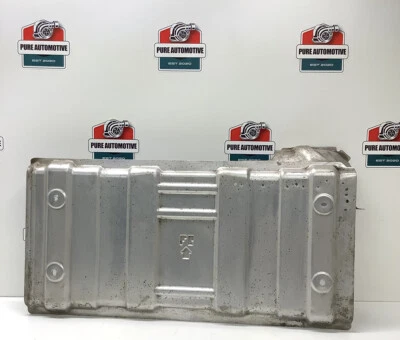 Nissan 350Z 2003-2008 cupé silenciador trasero protector térmico de piso fabricante de equipos originales Foto 1 de 4