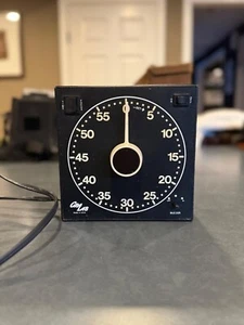Gralab Model 300 Darkroom Universal Timer Excellent Condition - Picture 1 of 2