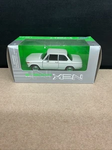 BMW 2002 ti Cream 1/24 Diecast Model Car by Welly - Picture 1 of 5