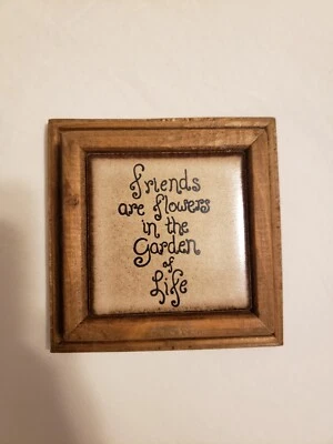 amigos são flores no jardim da vida placa de azulejo de madeira decoração de parede - Imagem 1 de 4