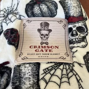 "HALLOWEEN WERFEN SCHÄDEL IN TOP-HÜTEN, MOTTEN, PÜRPEN & SPINNENNETZE NEU 50"" X 70""" - Bild 1 von 6