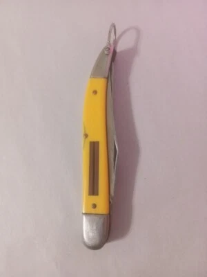 Vintage Monarch Yellow Handle Pocket Hunting/Fishing Knife (Model 2233) - Image 1 of 4