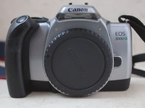 SLR Camera Analog Canon EOS 3000v A Film 35mm Roll - Picture 1 of 9