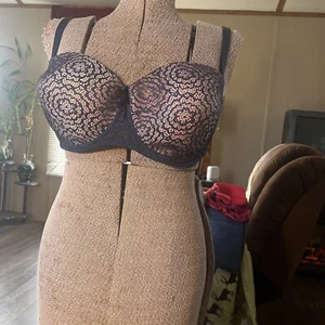 Women’s Blue And Pink Push Up Bra. SZ 38 D - Picture 1 of 5