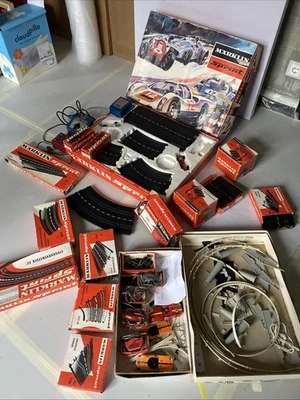 Märklin Sprint Rennbahn 1405 mit Rundenzähler, Autos und Zubehör - Bild 1 von 3