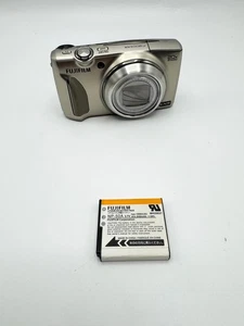 Fujifilm FinePix F900EXR Champagne Gold 16.0 MP Digital Camera Japan - Picture 1 of 2