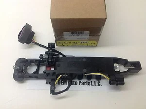 2008 Cadillac CTS STS Left Front Drivers Outside Door Handle Bracket new OEM - Picture 1 of 2