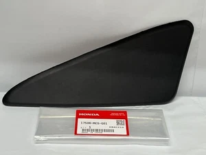 Right Tank Knee Pad 2003-2018 ST 1300 A Rubber Cushion Grip Genuine Honda - Picture 1 of 3