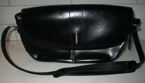 Guy Laroche Leather Purse Black Leather 2 Zipper Inner Pockets Adjustable Strap - Picture 1 of 5