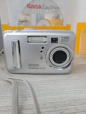 KODAK EASY SHARE DIGITAL CAMERA MODEL CX7430. 3X ZOOM. No Power.. - Image 1 of 4