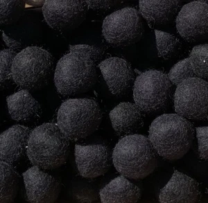 3.5 cm Black Color Felt Balls Handmade Felt Wool Beads Pom Pom DIY Crafts Supply - Picture 1 of 2