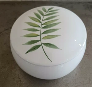 Cardinal Inc Ceramic Round Box Hand Painted Tropical Leaves 4.6" - Picture 1 of 12