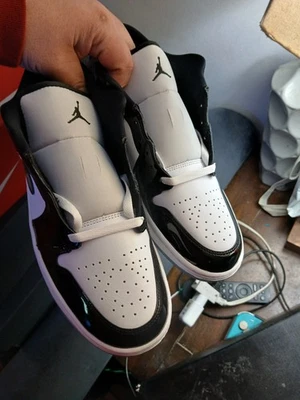 Talla 11 - Jordan 1 Low SE Concord Foto 1 de 4