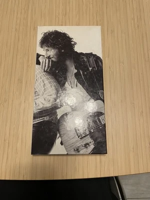 BRUCE SPRINGSTEEN – BORN TO RUN – 30TH ANNIVERSARY – LIVE ODEN – BOX CD + 2 DVD - Immagine 1 di 3