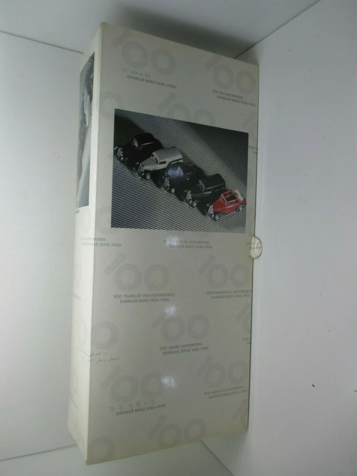 Praline / Praliné: Confezione Speciale 100 Anni Automobile Daimler Benz (SSK60) - Immagine 1 di 2