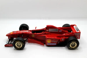 Bburago Diecast Ferrari F310B Michael Schumacher Maßstab 1:24 - seltenes Sammlerstück - Bild 1 von 6