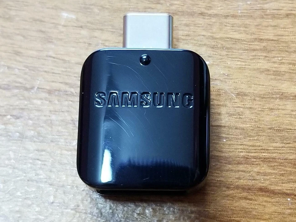 "High Quality" Samsung USB Type C to USB Type A (High Speed 3.0/3.1 USB Adapter) - Image 1 of 4
