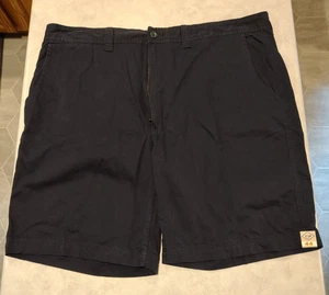 ST. JOHN'S BAY MEN'S SHORTS SIZE 44 NEW WITH TAGS LEGACY FLAT FRONT NAVY BLUE - Picture 1 of 7