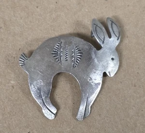 Vintage Original Ben J. Chavez Sterling Silver Rabbit Navajo Brooch Pin - Picture 1 of 4