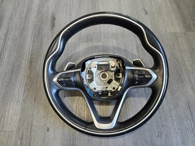 Volante de couro preto fabricante de equipamento original BMW i12 I8 2014-2020 com câmbio de pás OEM - Imagem 1 de 4