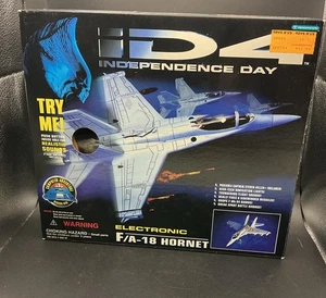 Independence Day Electronic F/A-18 Hornet ID4 1996 - Picture 1 of 2