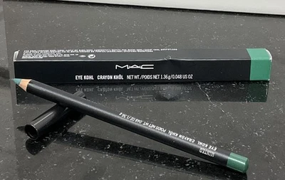 Lápiz Mac Eye Kohl - Acuñado - Tamaño completo 0,048 OZ / 1,36 g Foto 1 de 4