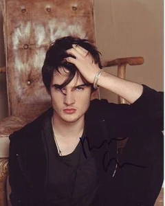 Tom Sturridge Signed Autographed 8x10 Photograph - Picture 1 of 1