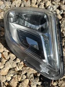 GM Chevrolet Equinox 2018-2021 Right Pass Fog Light Hella 84226246 OEM - Picture 1 of 5