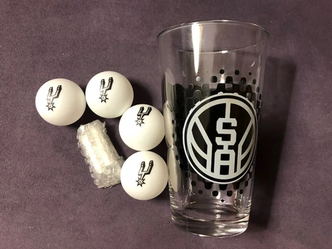 SAN ANTONIO SPURS - NBA Chalk Glass w/ Pong Balls - NEW Cover